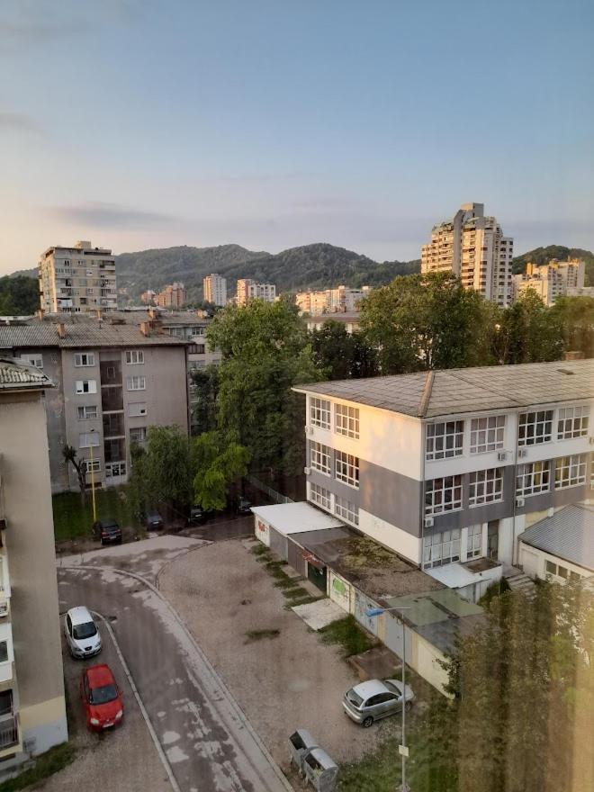 Apartman Bulevar Stupine توزلا المظهر الخارجي الصورة