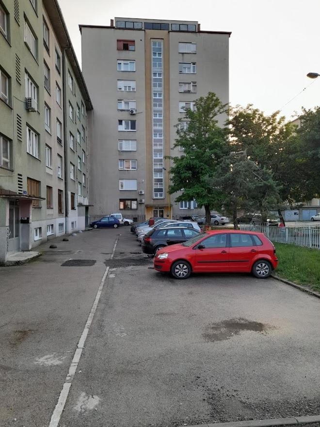 Apartman Bulevar Stupine توزلا المظهر الخارجي الصورة